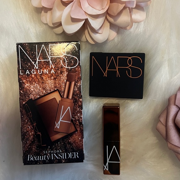 NARS Laguna Bronzer & Lip Balm Set - Picture 2 of 5